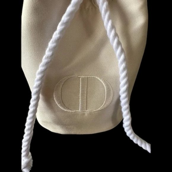 Dior Makeup Pouch NEW in the box - Picture 2 of 4